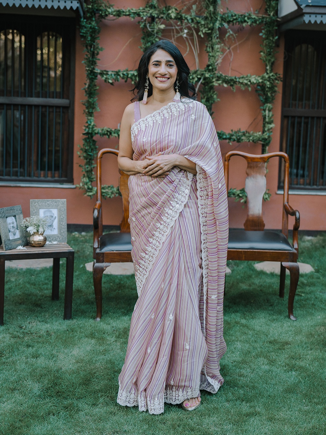

KALKI Fashion Striped Embroidered Satin Belted Saree, Pink