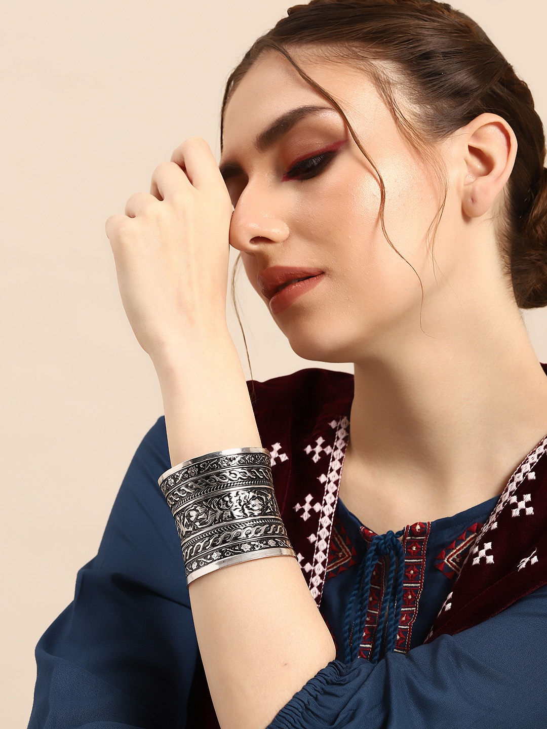 

Sangria Women Silver-Plated Cuff Bracelet