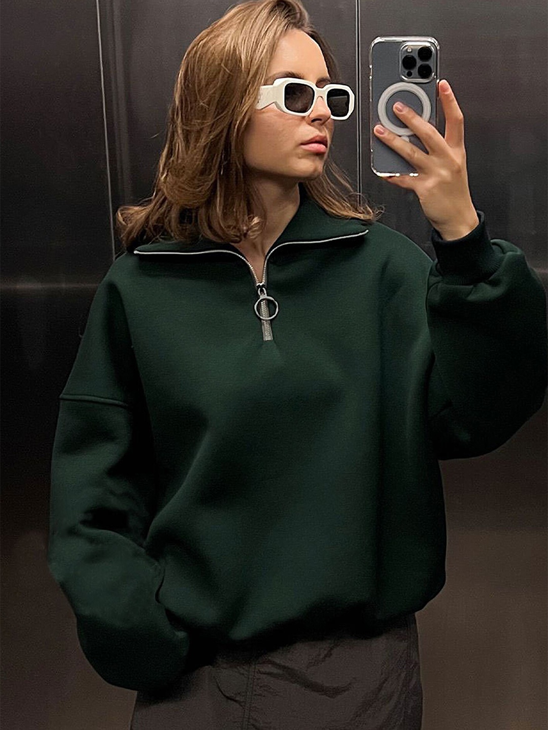 

LULU & SKY Mock Collar Pullover, Green