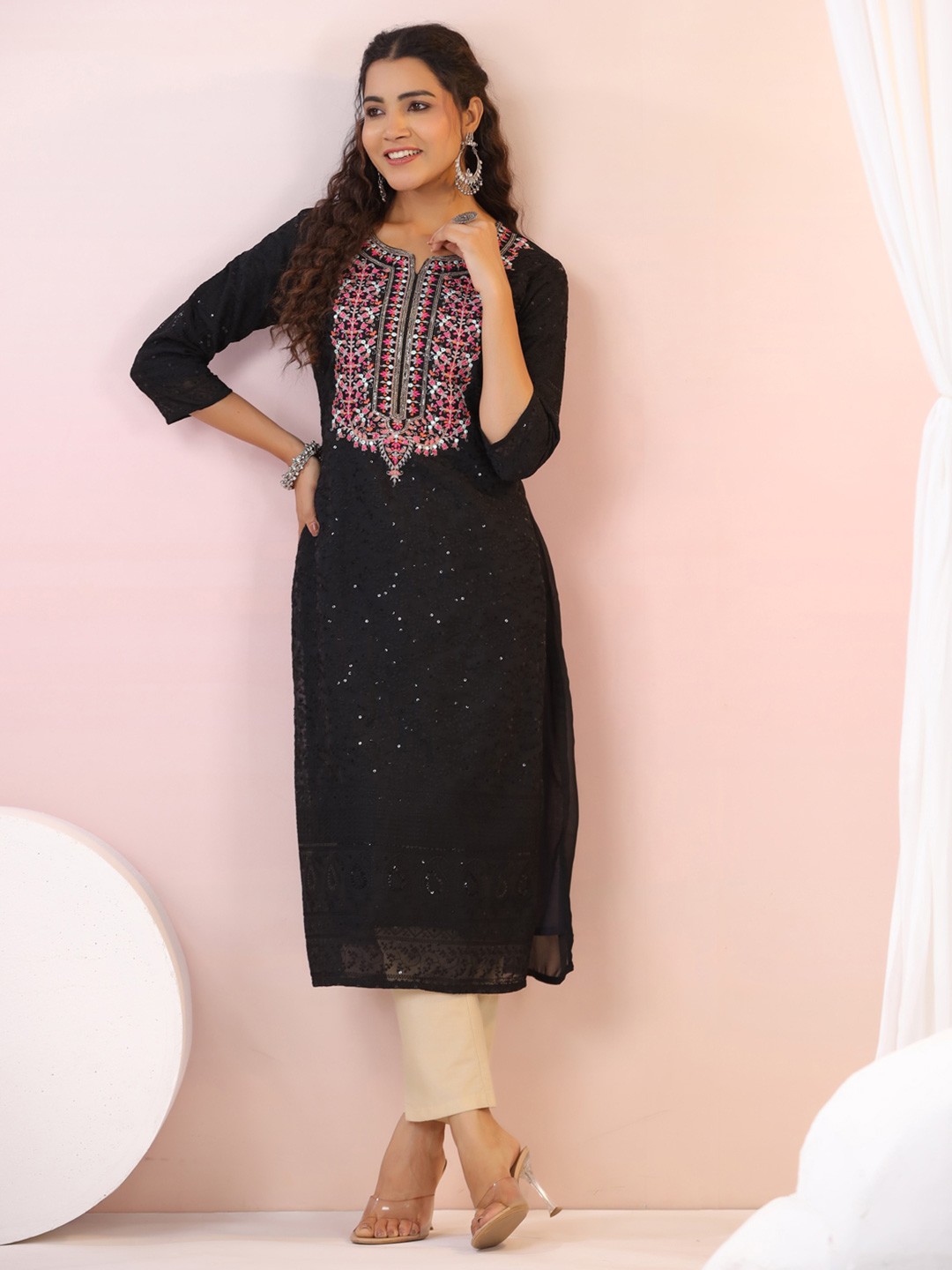 

FASHOR Black & Pink Floral Woven Design Sequins Straight Georgette Kurta