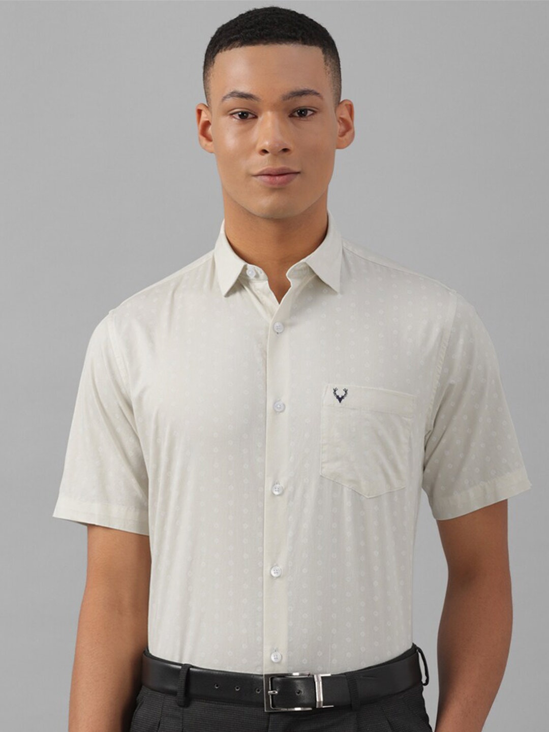 

Allen Solly Slim Fit Micro Ditsy Printed Pure Cotton Formal Shirt, Cream