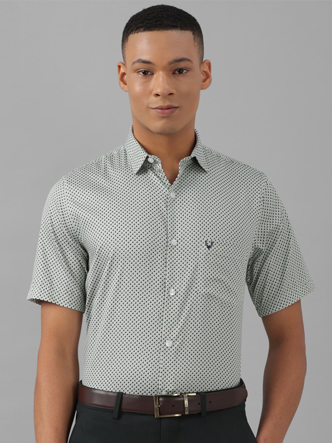

Allen Solly Slim Fit Opaque Geometric Printed Pure Cotton Formal Shirt, Grey