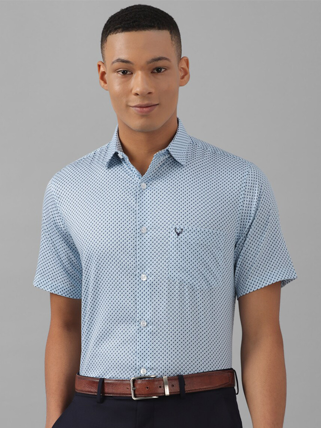 

Allen Solly Slim Fit Micro Ditsy Printed Pure Cotton Formal Shirt, Blue