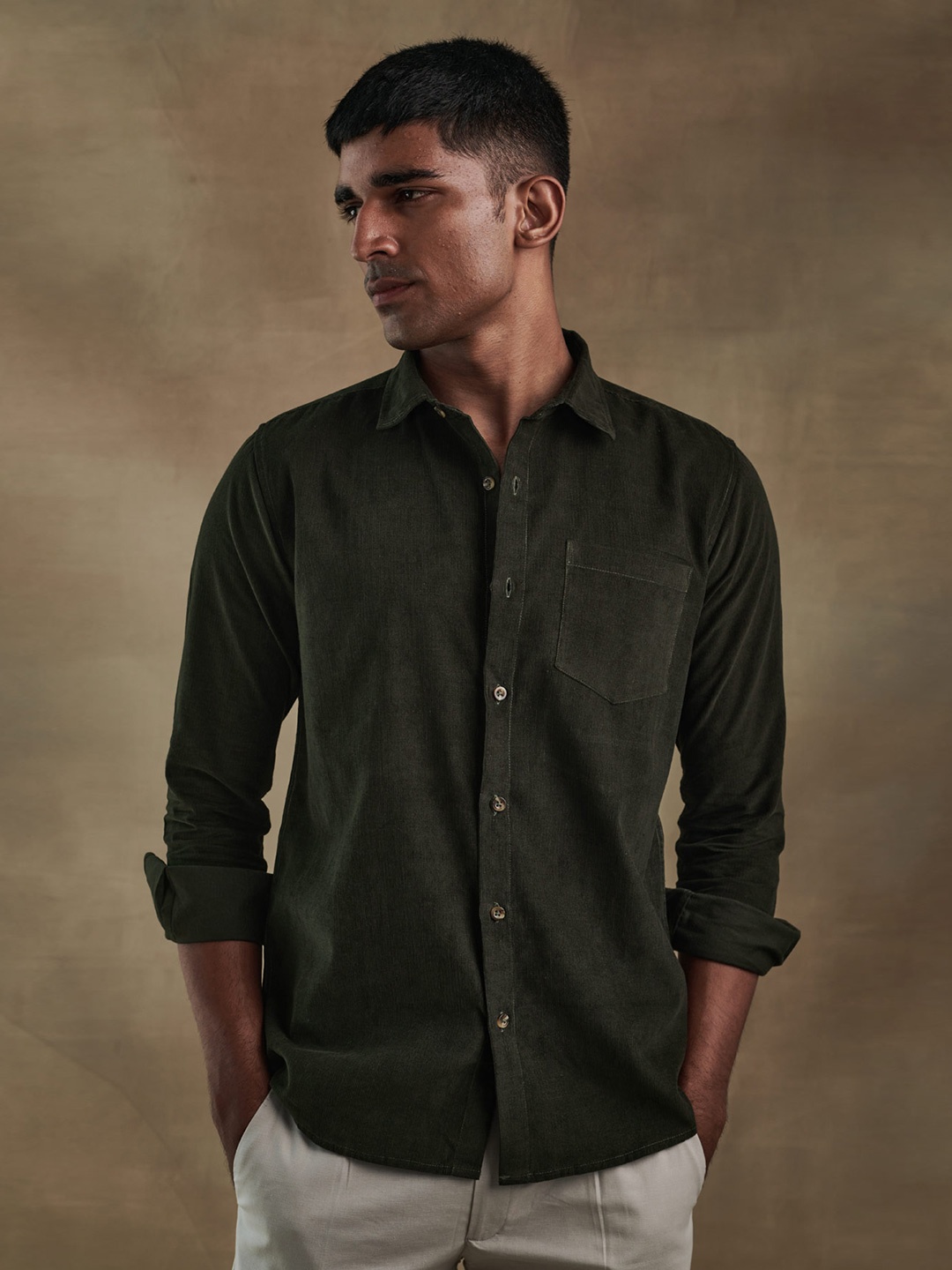 

Beyours Spread Collar Long Sleeves Corduroy Casual Shirt, Olive