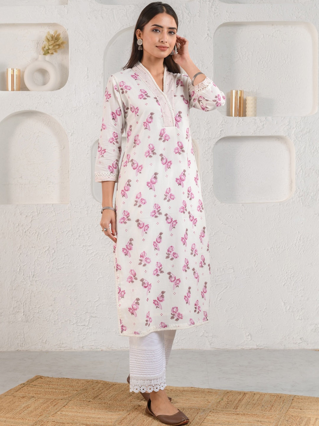 

Prakriti Jaipur Floral Printed Straight Regular Cotton Kurta, White