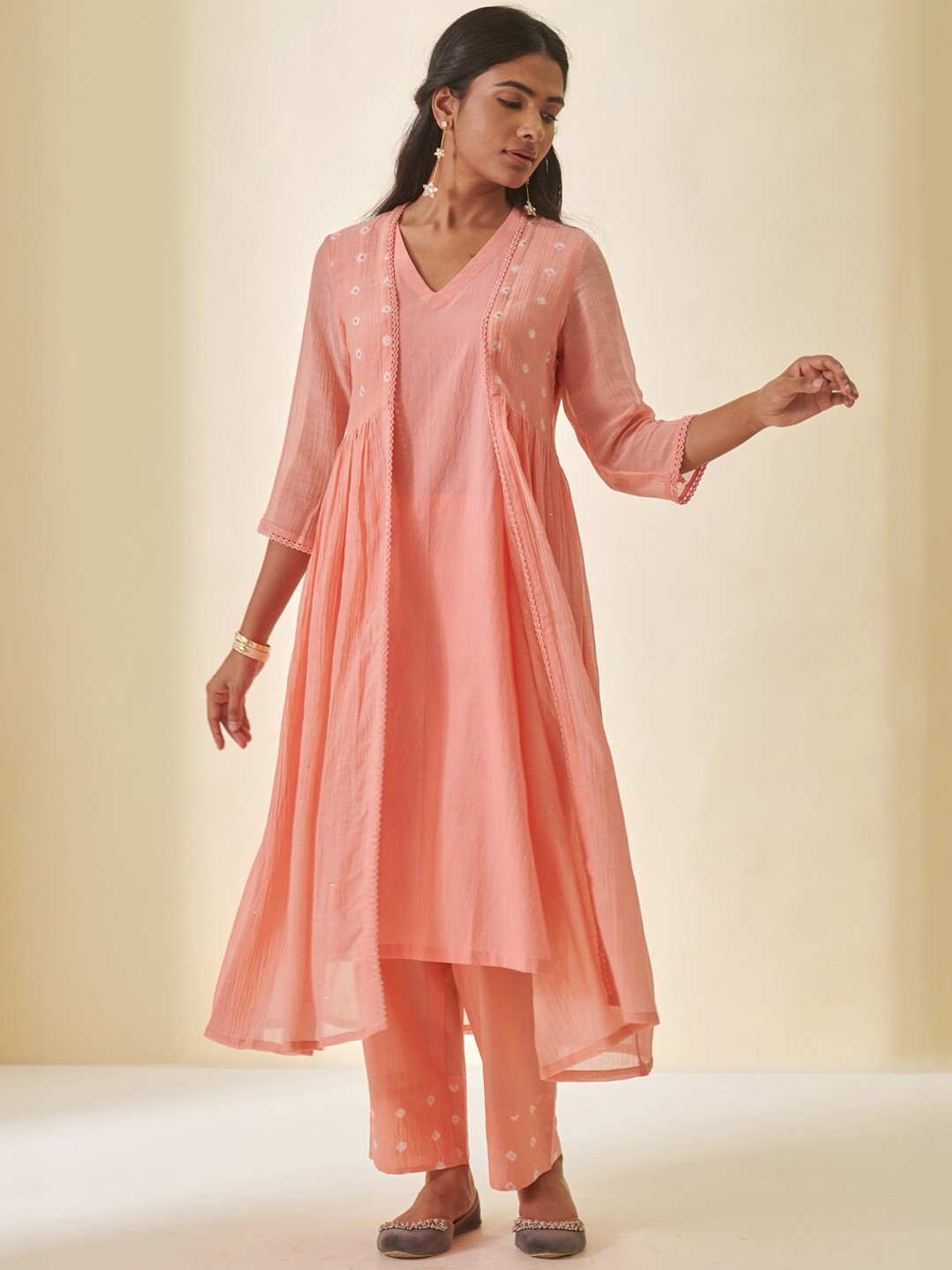 

Prakriti Jaipur V-Neck Cotton Kurta With Long Jacket, Peach