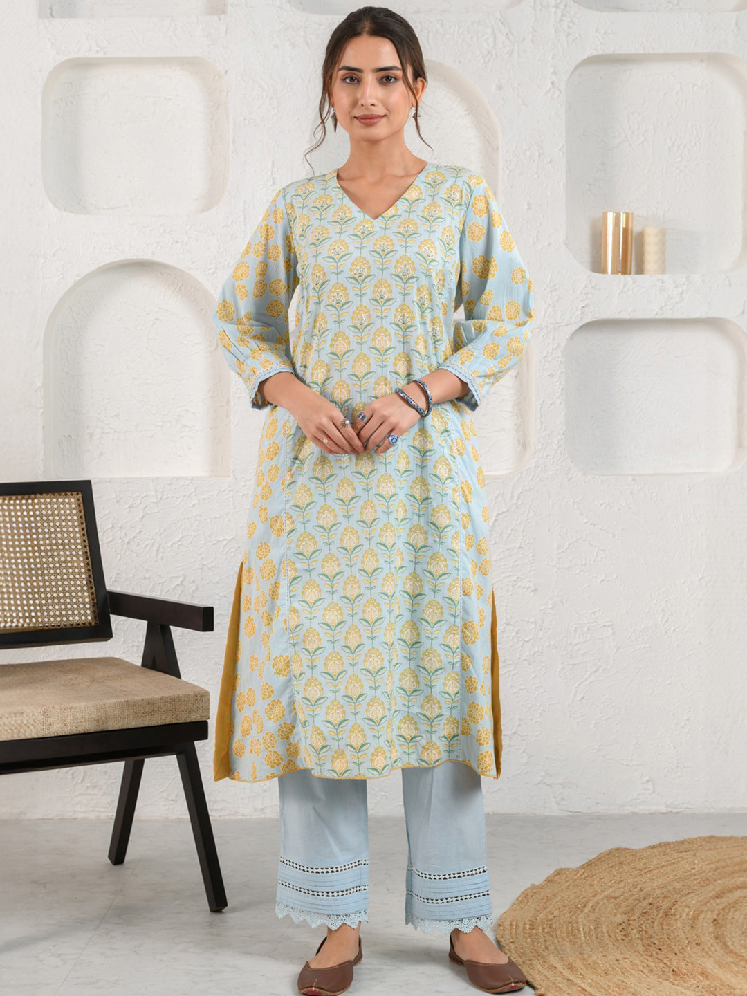 

Prakriti Jaipur Floral Printed V-Neck Cotton A-Line Kurta, Multi