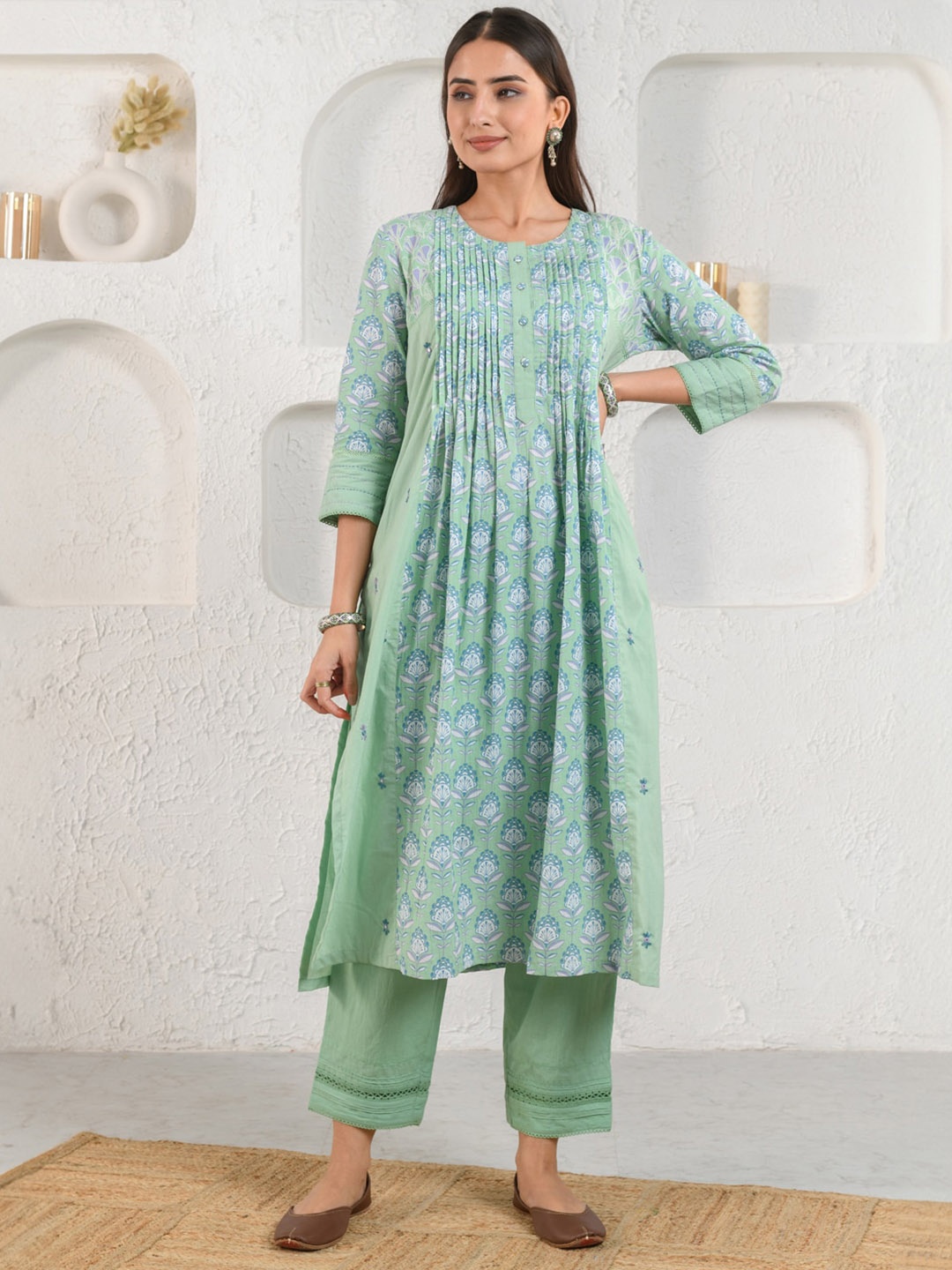 

Prakriti Jaipur Floral Printed Pleated A-Line Kurta, Green