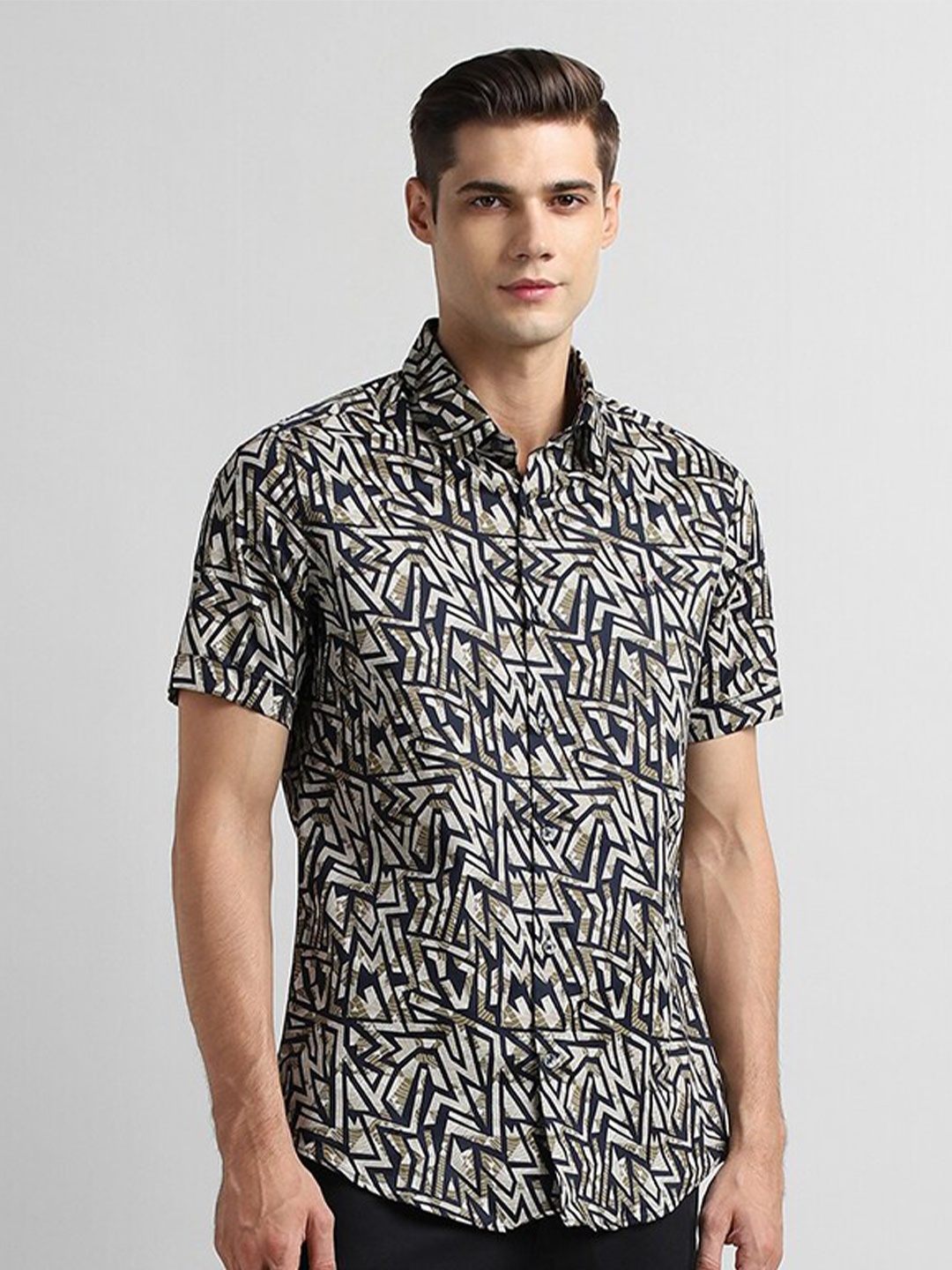 

SIMON CARTER LONDON Slim Fit Abstract Printed Pure Cotton Casual Shirt, Navy blue
