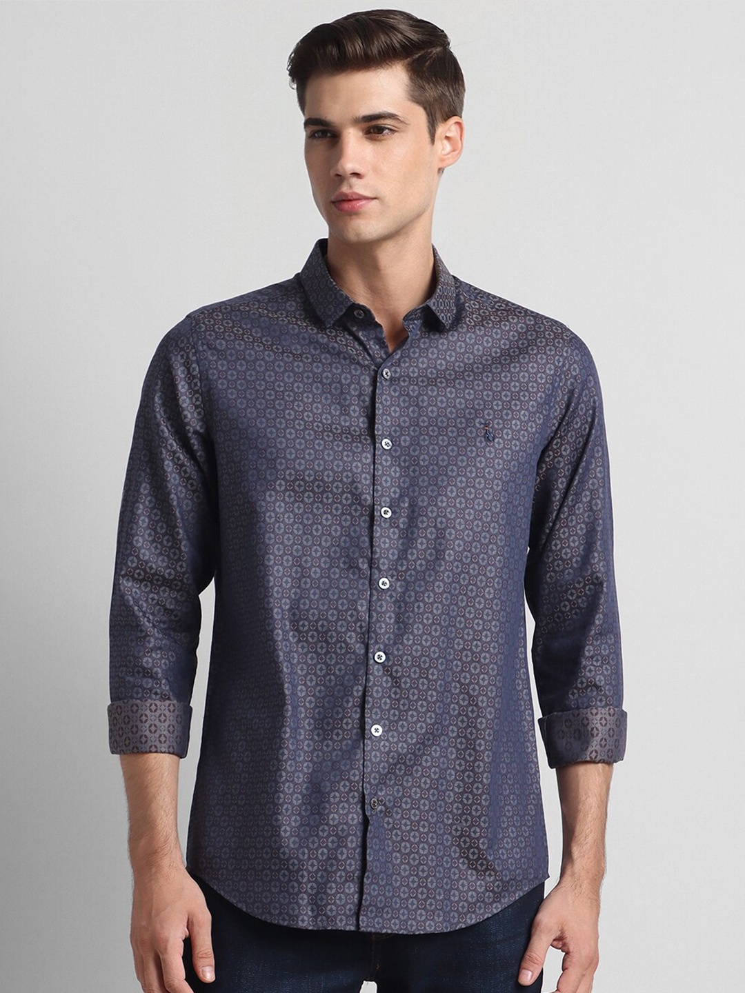 

SIMON CARTER LONDON Slim Fit Geometric Printed Pure Cotton Casual Shirt, Navy blue