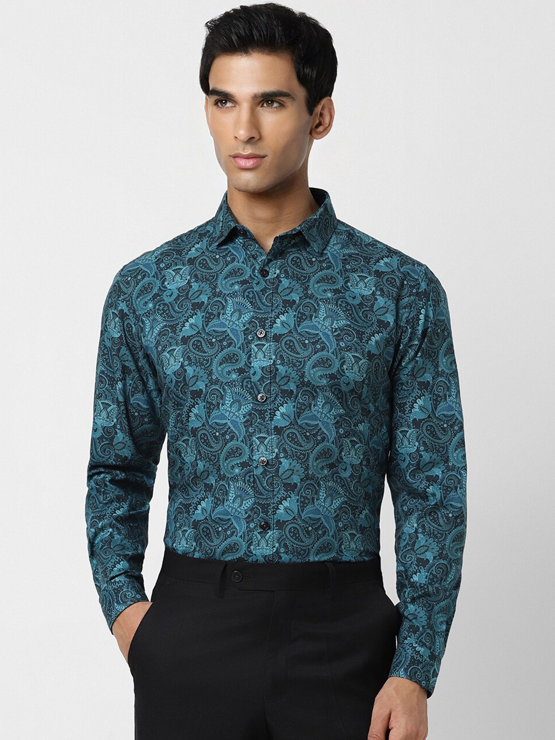 

V Dot Slim Fit Ethnic Motifs Printed Party Shirt, Blue