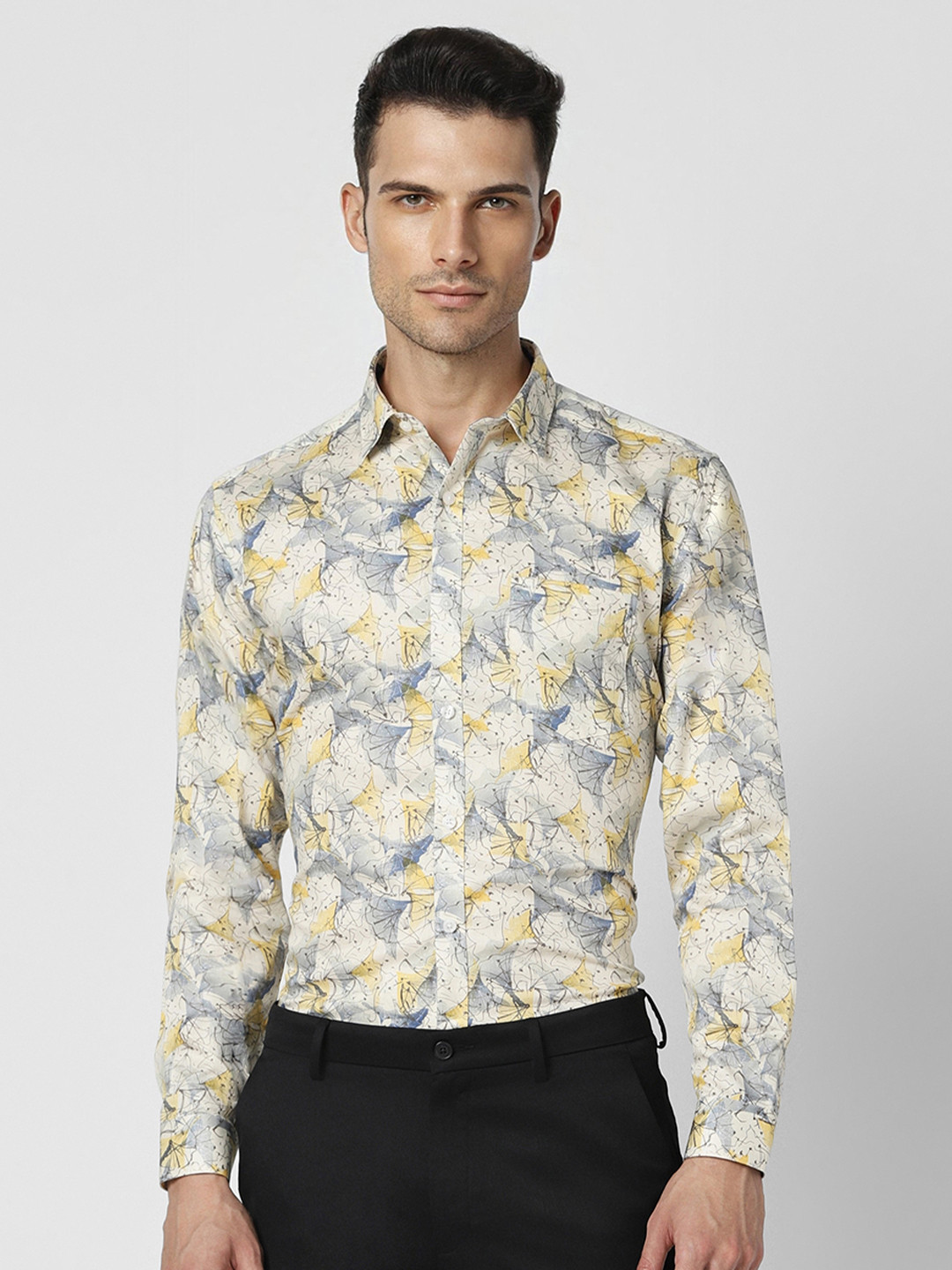 

V Dot Men Multicoloured Slim Fit Floral Opaque Printed Party Shirt, Multi