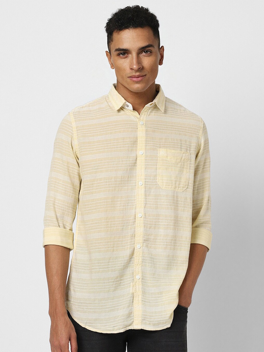 

VAN HEUSEN DENIM LABS Slim Fit Horizontal Striped Casual Shirt, Yellow