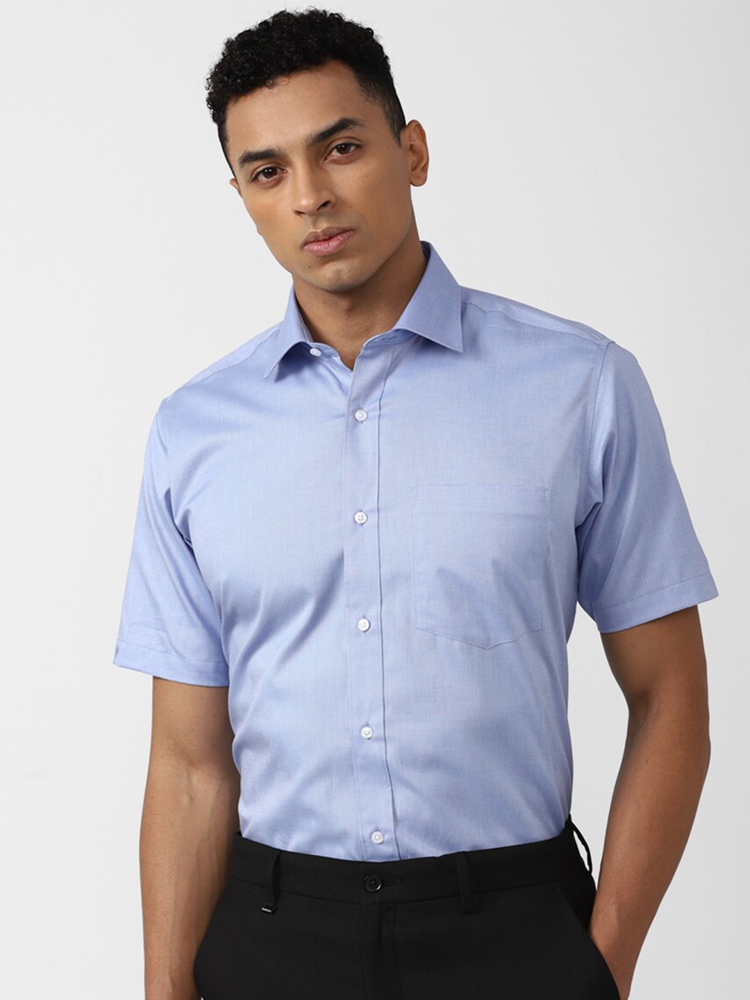 

Van Heusen Spread Collar Pure Cotton Formal Shirt, Blue