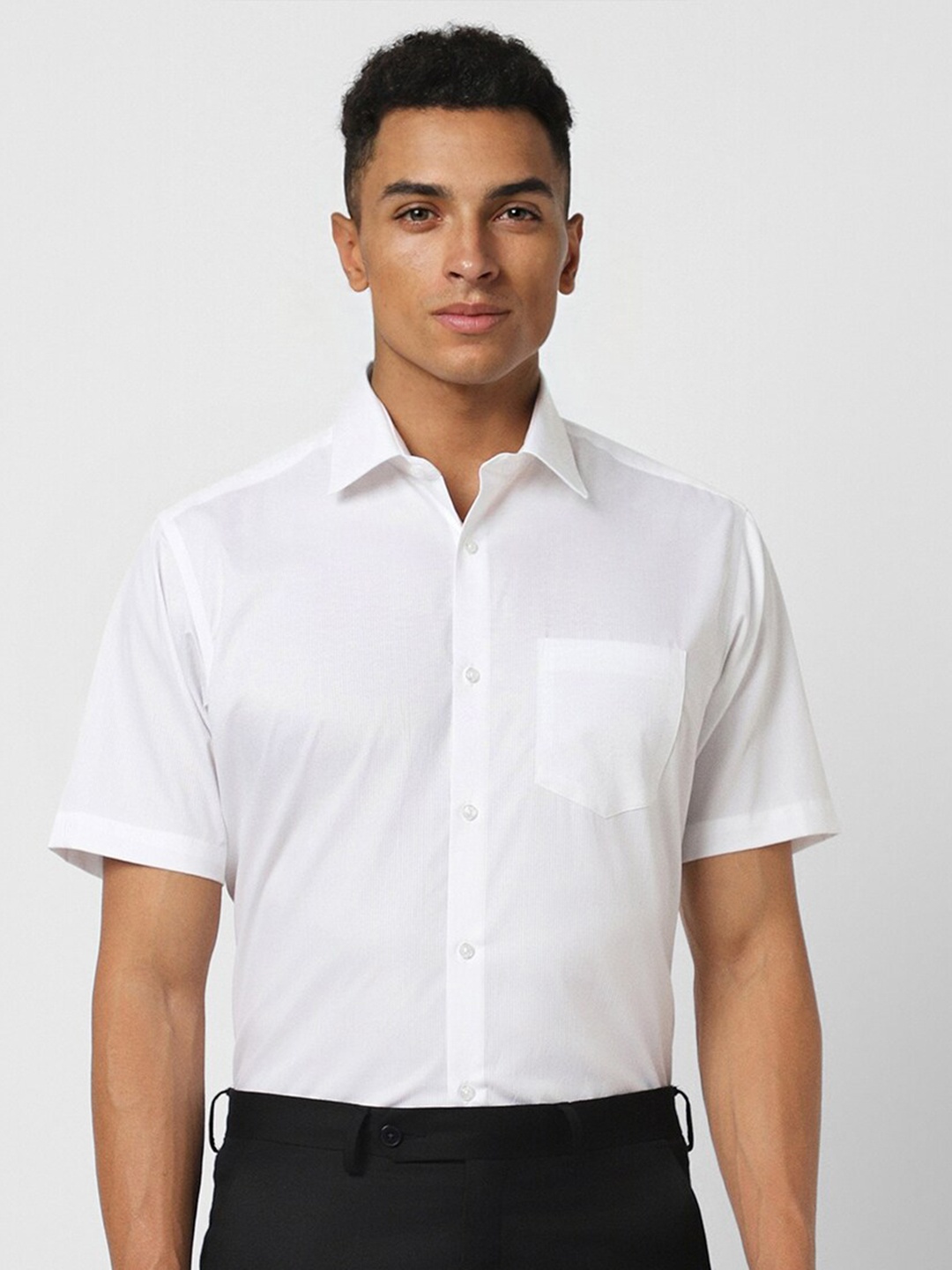 

Van Heusen Durapress Spread Collar Short Sleeves Cotton Wrinkle Resistant & Easy Care Formal Shirt, White
