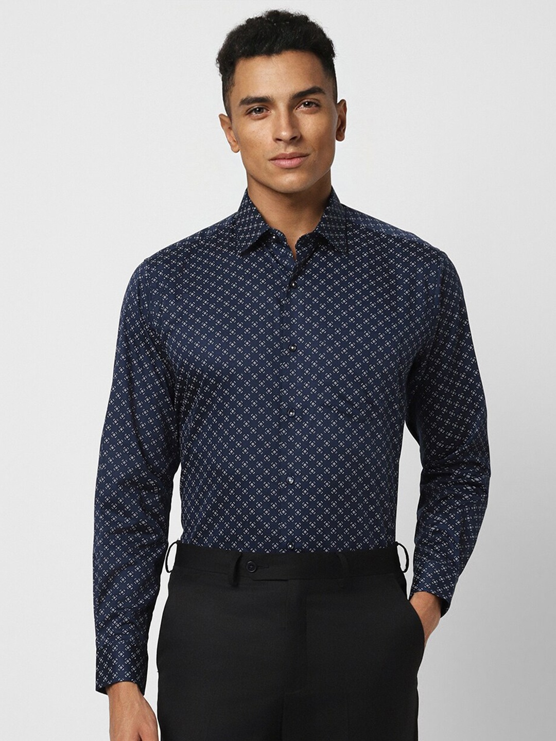 

Van Heusen Micro Ditsy Printed Cotton Opaque Party Shirt, Navy blue