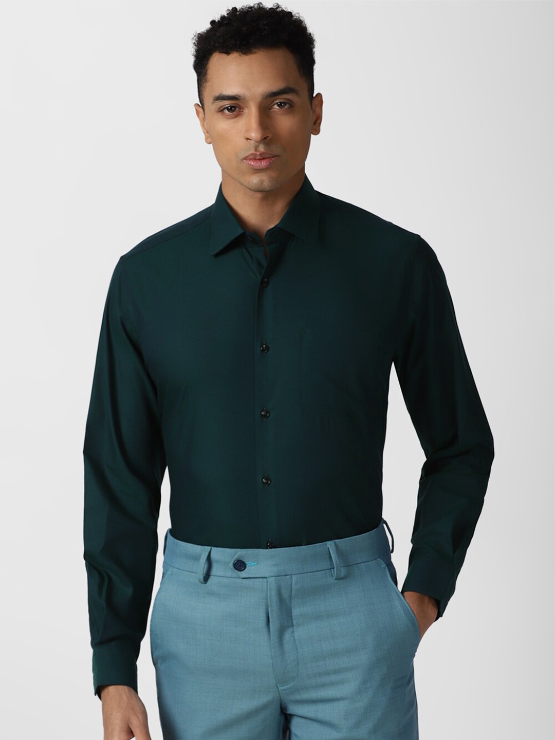 

Van Heusen Opaque Pure Cotton Formal Shirt, Green