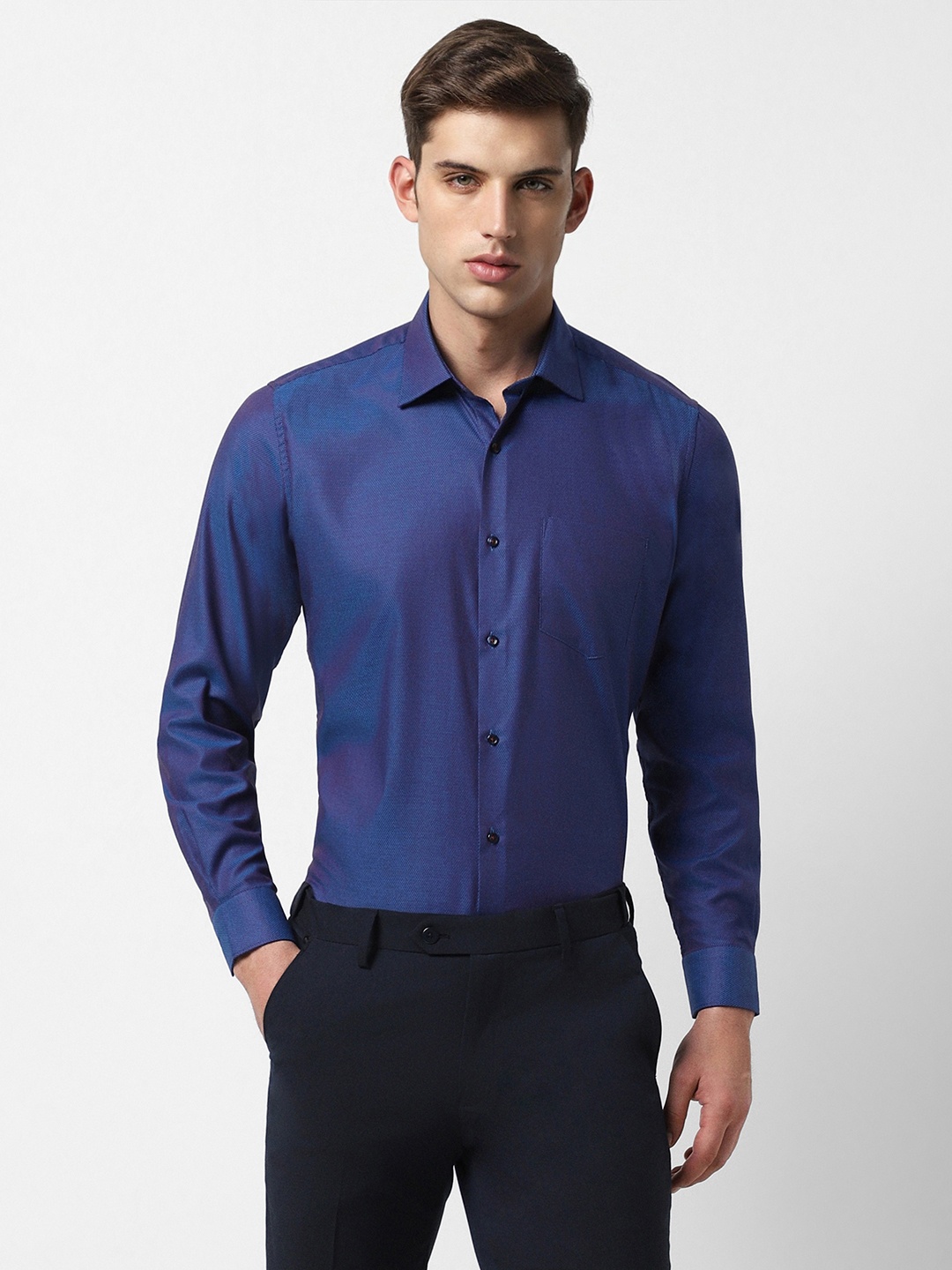 

Van Heusen Spread Collar Pure Cotton Formal Shirt, Blue