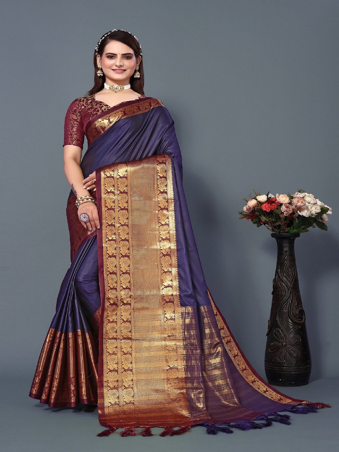 

APNISHA Ethnic Motifs Woven Design Zari Silk Cotton Banarasi Saree, Navy blue