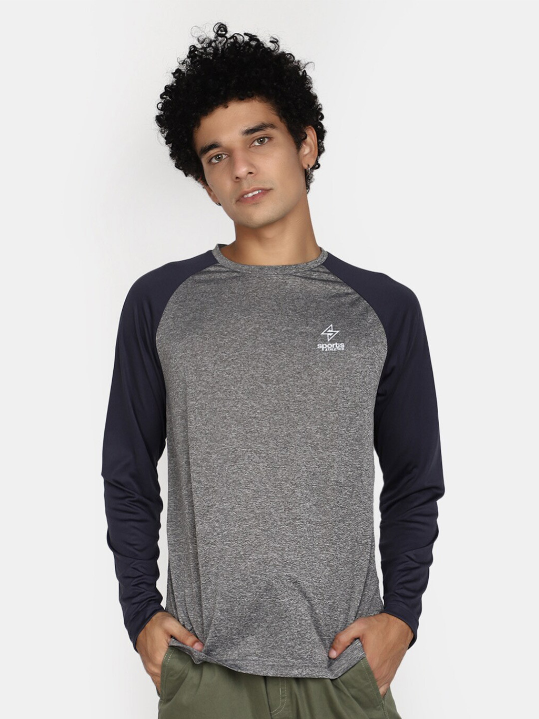 

V-Mart Colourblocked Raglan Sleeves T-shirt, Grey