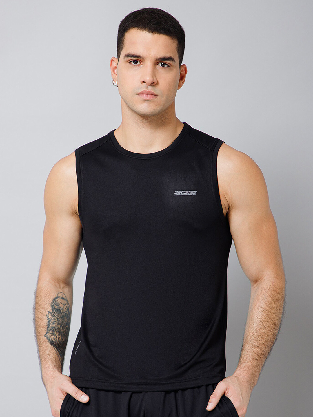 

Cantabil Round Neck Sleeveless Sports T-shirt, Black