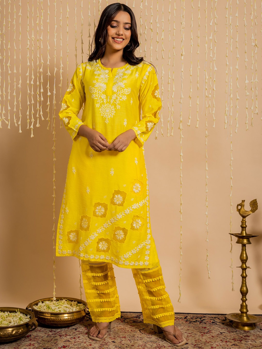 

HOUSE OF KARI Ethnic Motifs Embroidered Round Neck Chikankari Chanderi Silk Kurta, Yellow