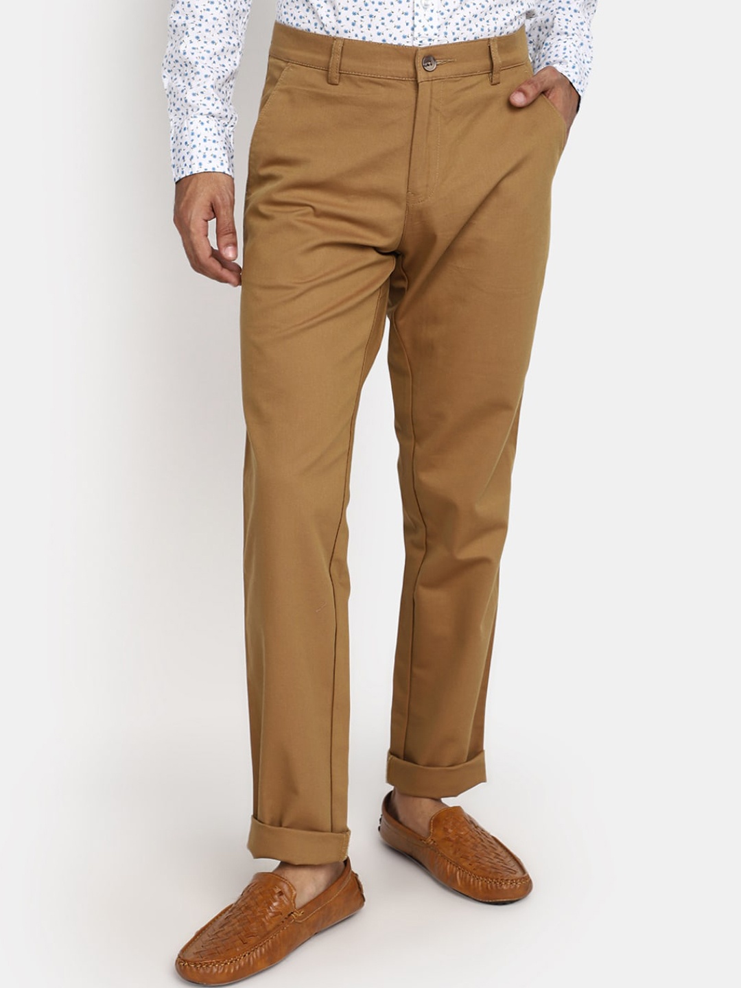 

V-Mart Men Slim Fit Mid-Rise Cotton Trousers, Khaki