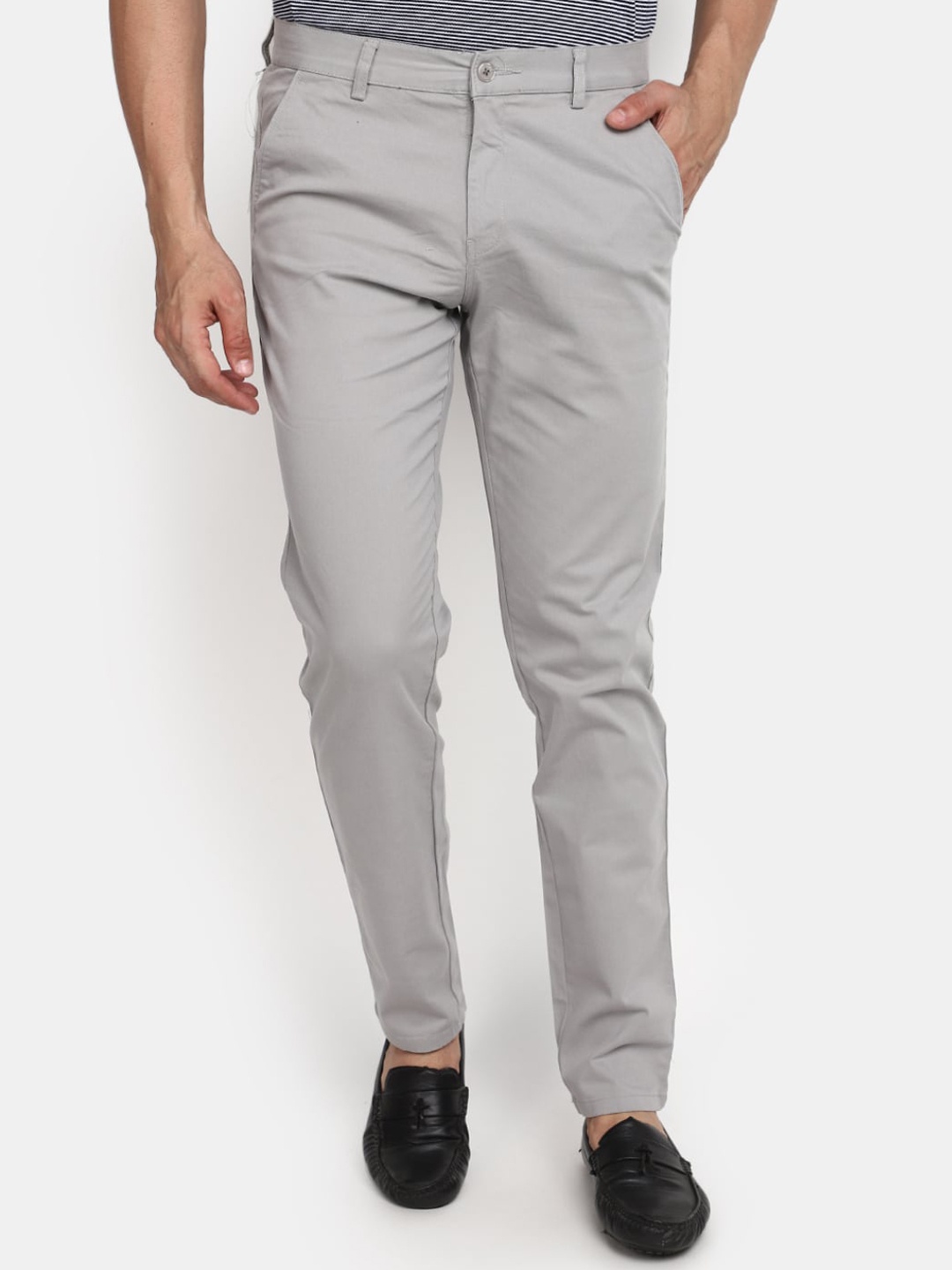 

V-Mart Men Slim Fit Mid-Rise Cotton Trousers, Grey