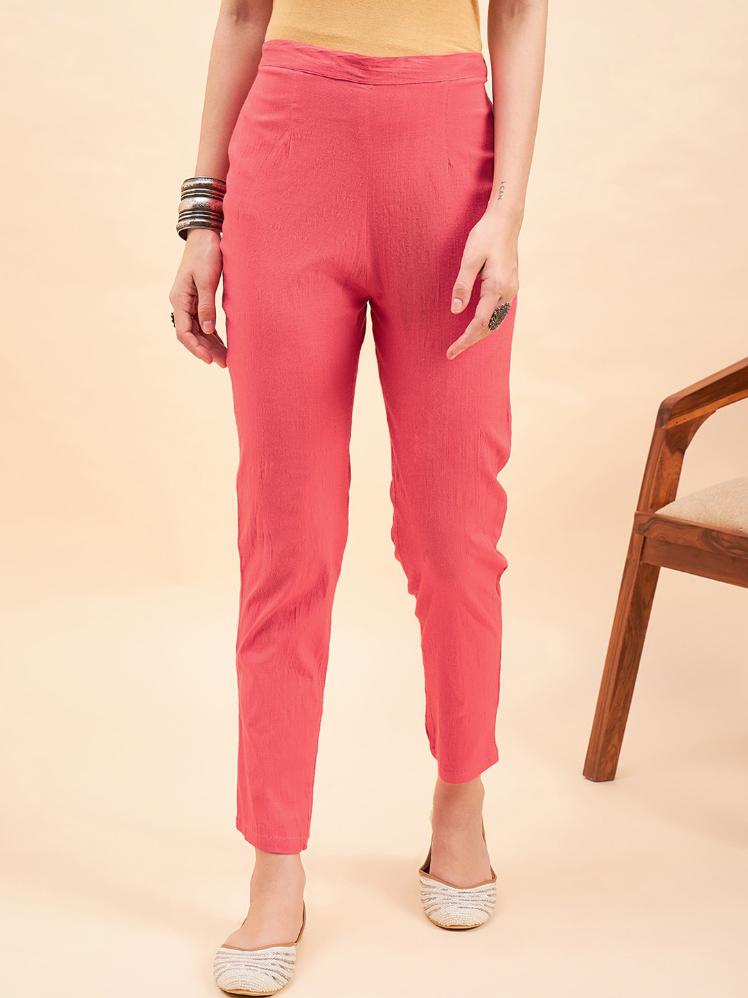

Sangria Women Mid-Rise Lycra Trousers, Pink
