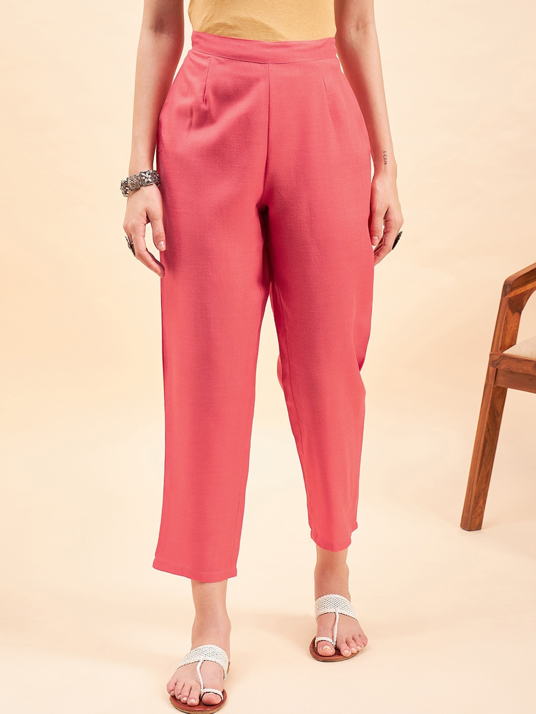 

Sangria Women Mid-Rise Straight-Fit Trousers, Pink