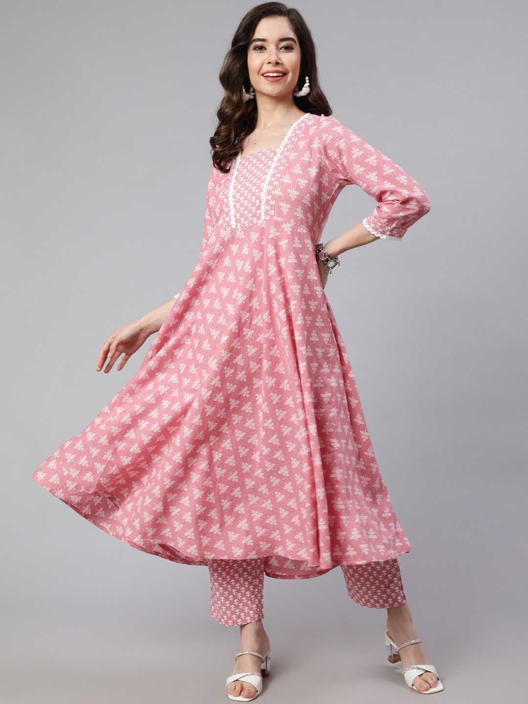 

Jaipur Kurti Ethnic Motifs Printed Pure Cotton Anarkali Kurta With Palazzos, Pink