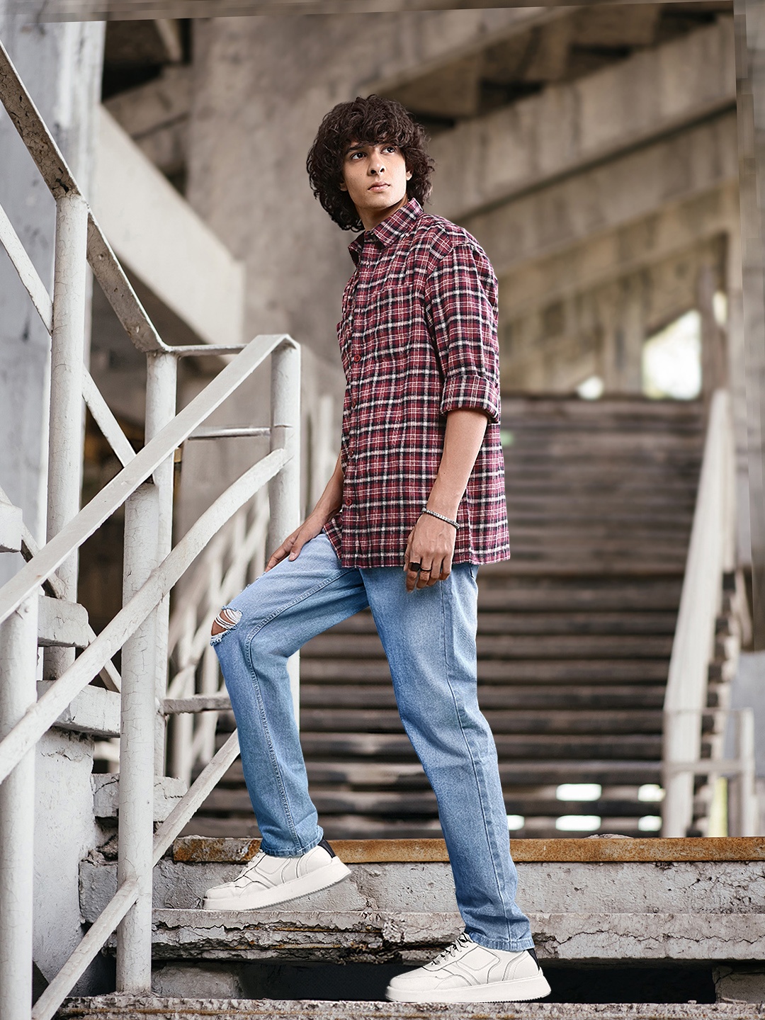 

The Roadster Lifestyle Co. Checked Relaxed Fit Pure Cotton Shirt, Magenta