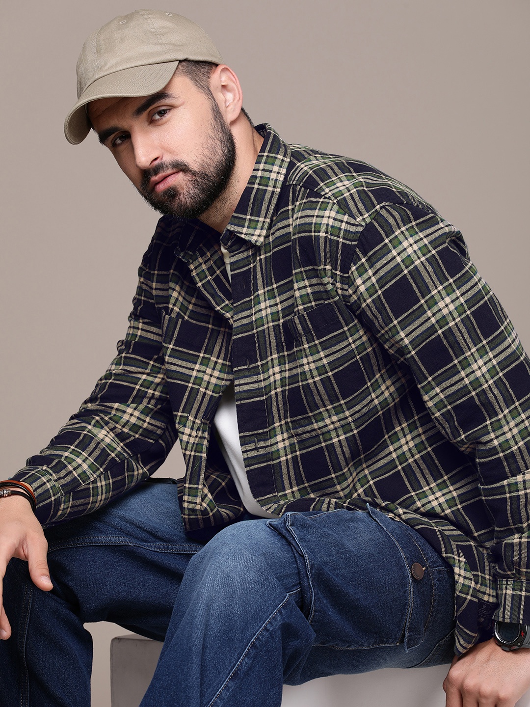 

Roadster Men Navy Blue Relaxed Tartan Checks Opaque Checked Casual Shirt