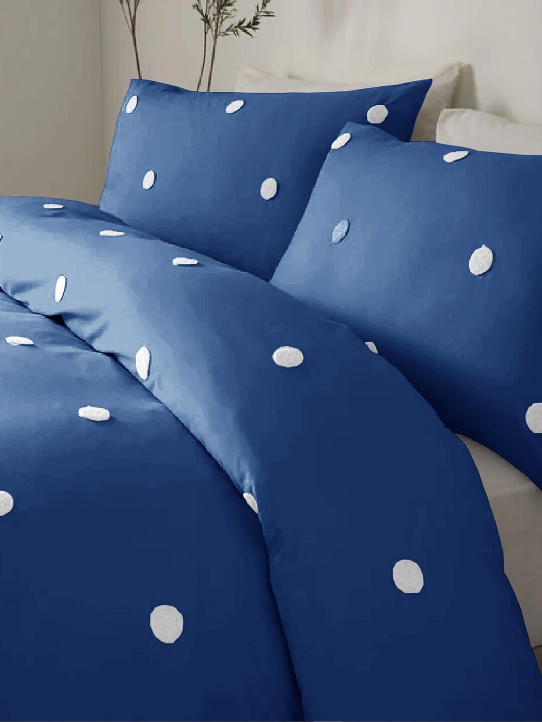 

THE WHITE MOSS Blue King Size Comforter & 2 Pillow Covers