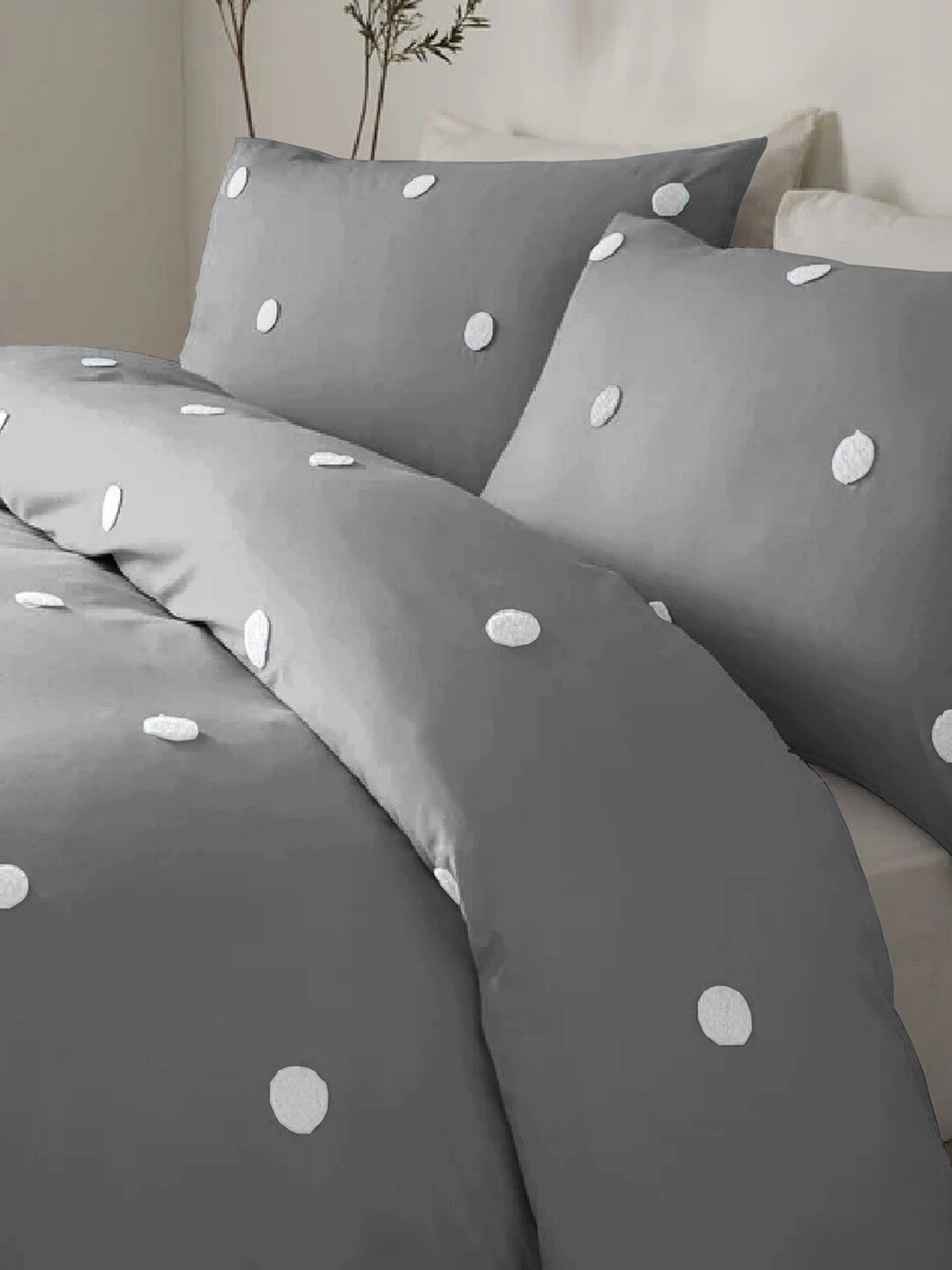 

THE WHITE MOSS Desert Rose Charcoal Grey Winter King Comforter & 2 Pillow Covers