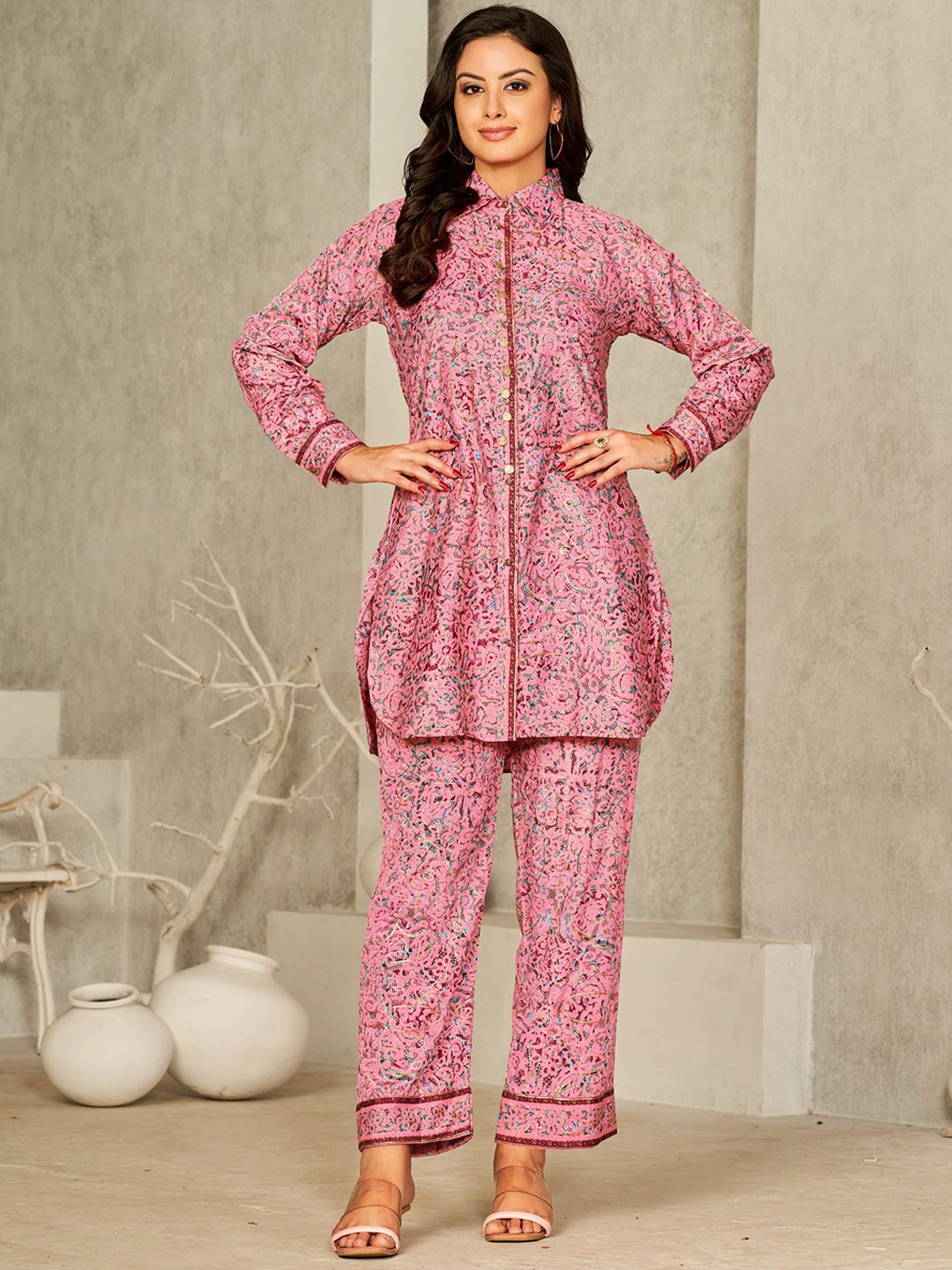 

KALINI Printed Silk Top And Trousers, Pink