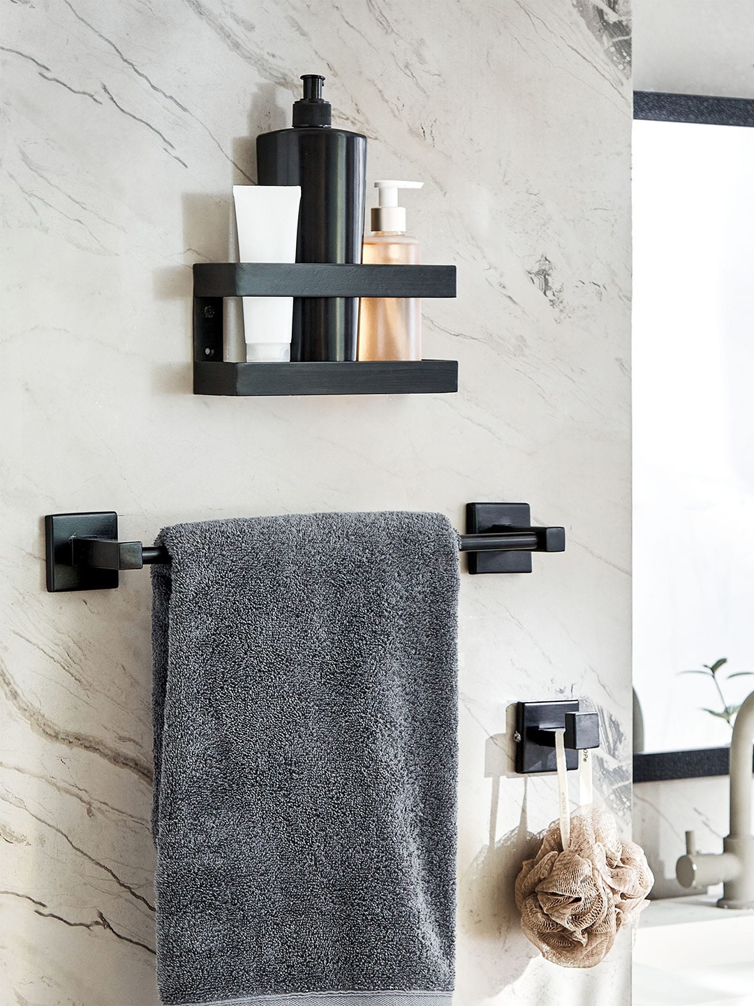 

Home Centre Aubree Raven Black Metal Towel Bar