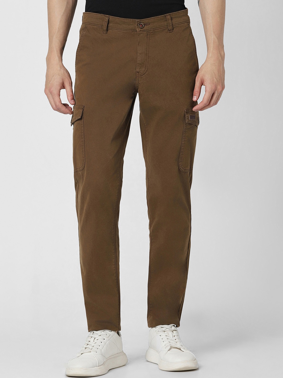 

Van Heusen Sport Men Slim Fit Cargos Trousers, Brown
