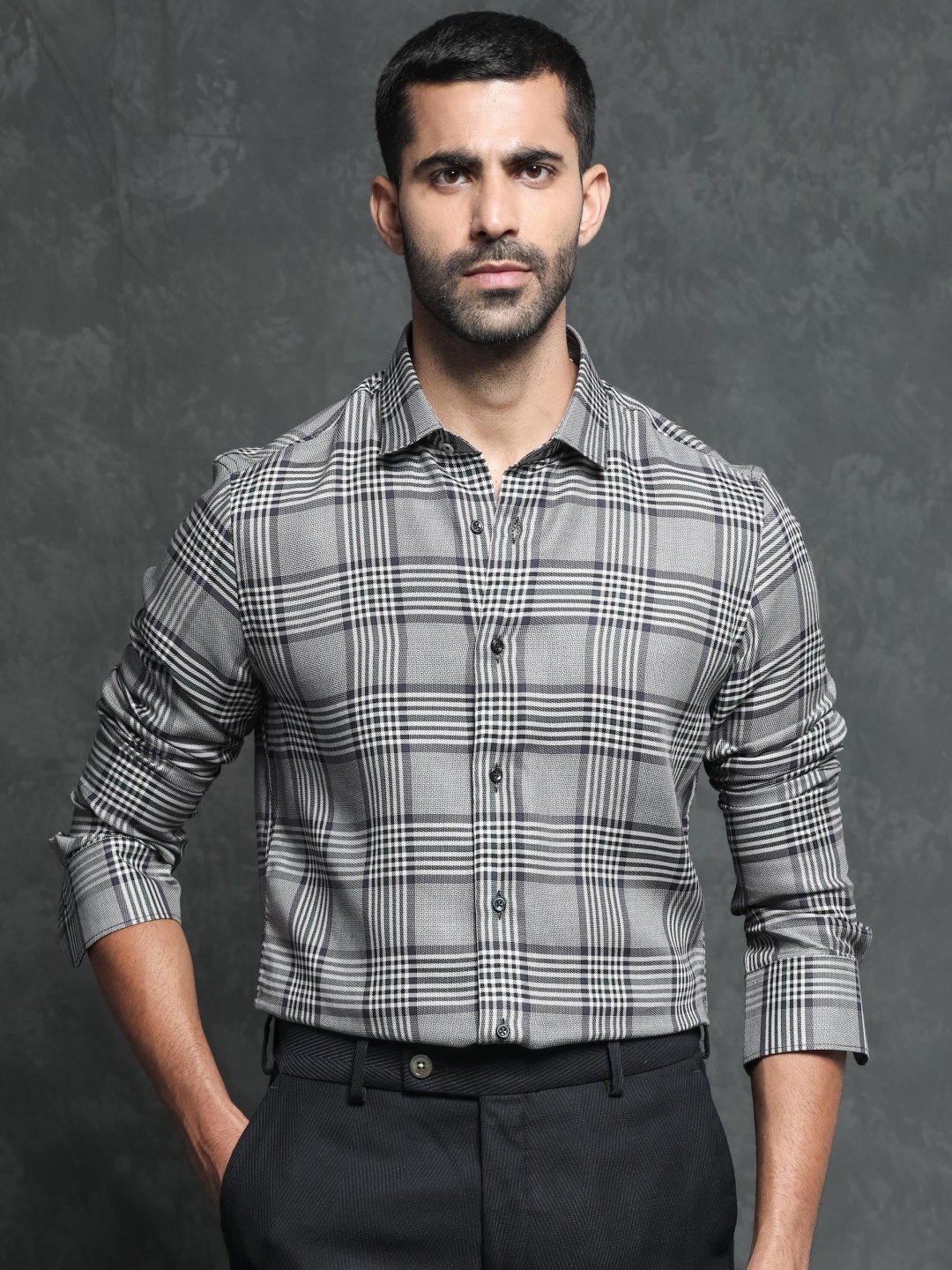 

RARE RABBIT Men Fredo Checked Slim Fit Opaque Shirt, Grey