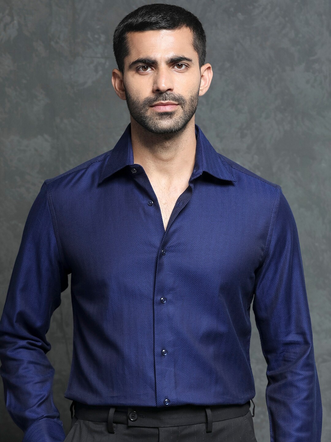 

RARE RABBIT Men Ruther Slim Fit Cotton Shirt, Navy blue