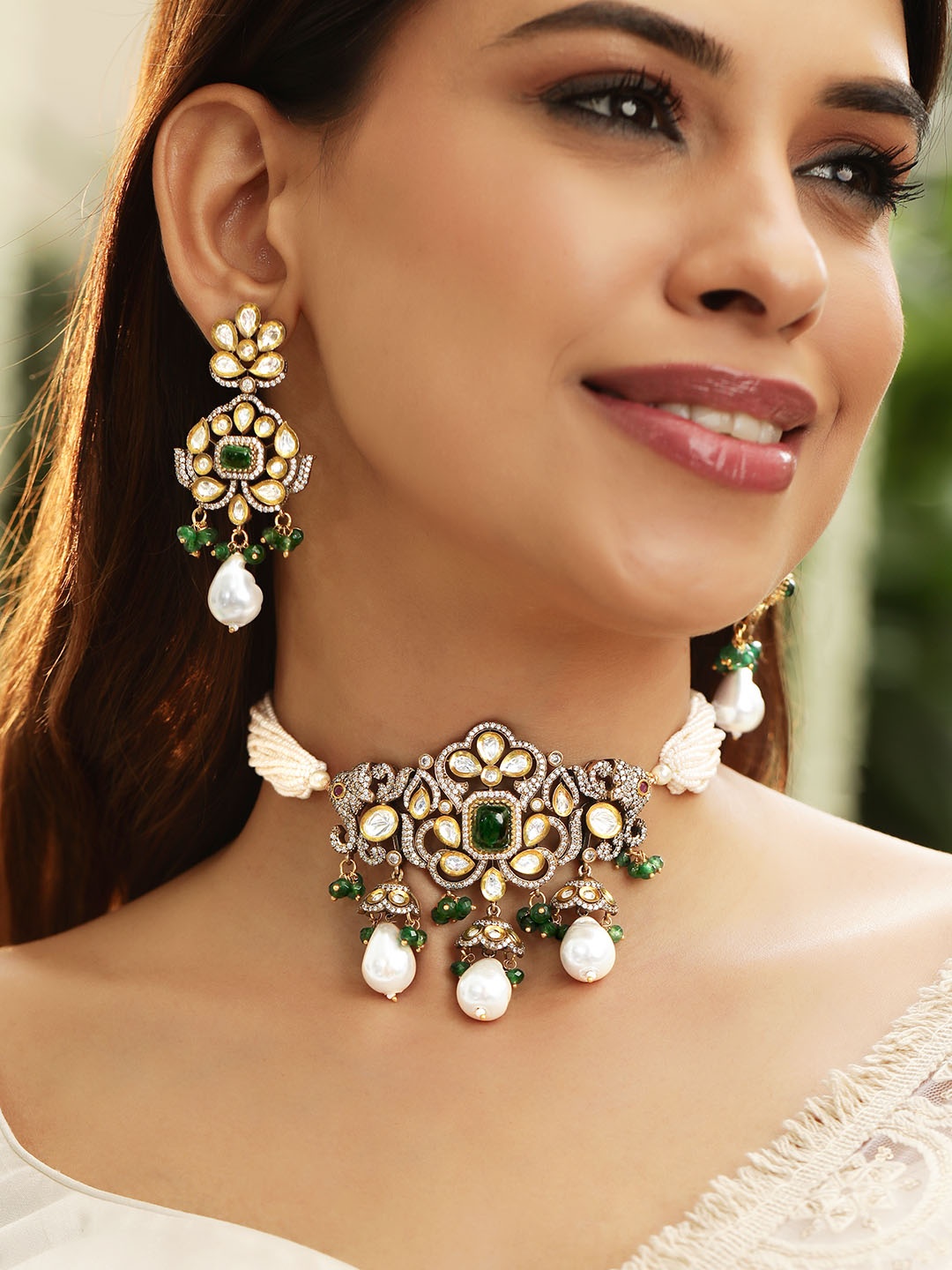 

Rubans Radiant Emerald and CZ Studded Wedding Necklace Set, Gold