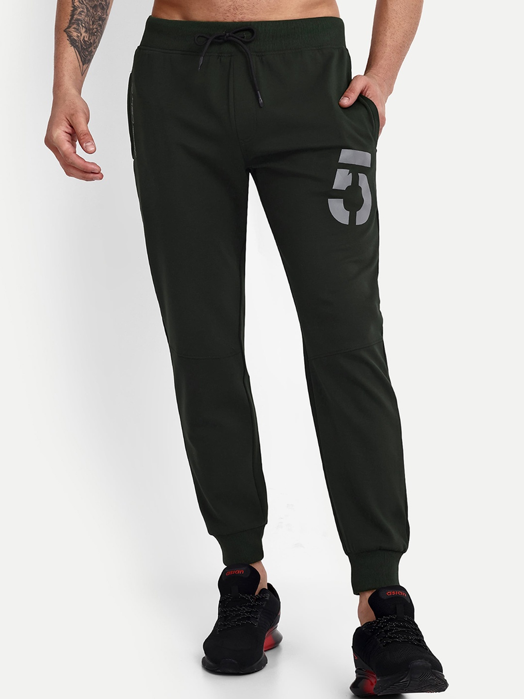 

REPRISE Men Regular Fit Mid Rise Joggers, Green