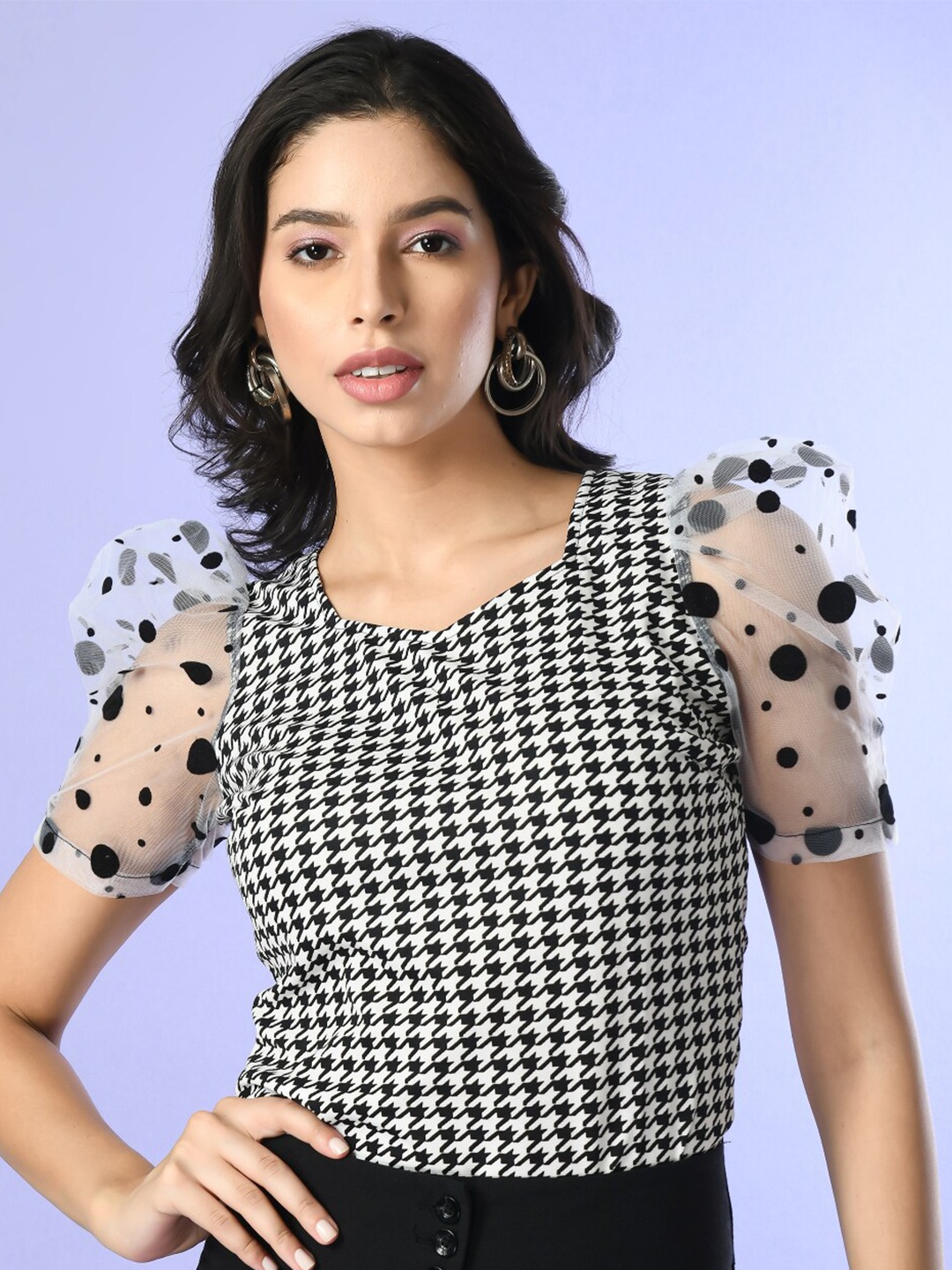 

BAESD Houndstooth Printed Puff Sleeves Regular Top, White