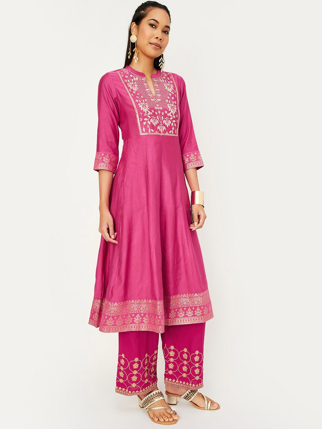 

max Floral Yoke Design Mandarin Collar Thread Work Kurta, Fuchsia