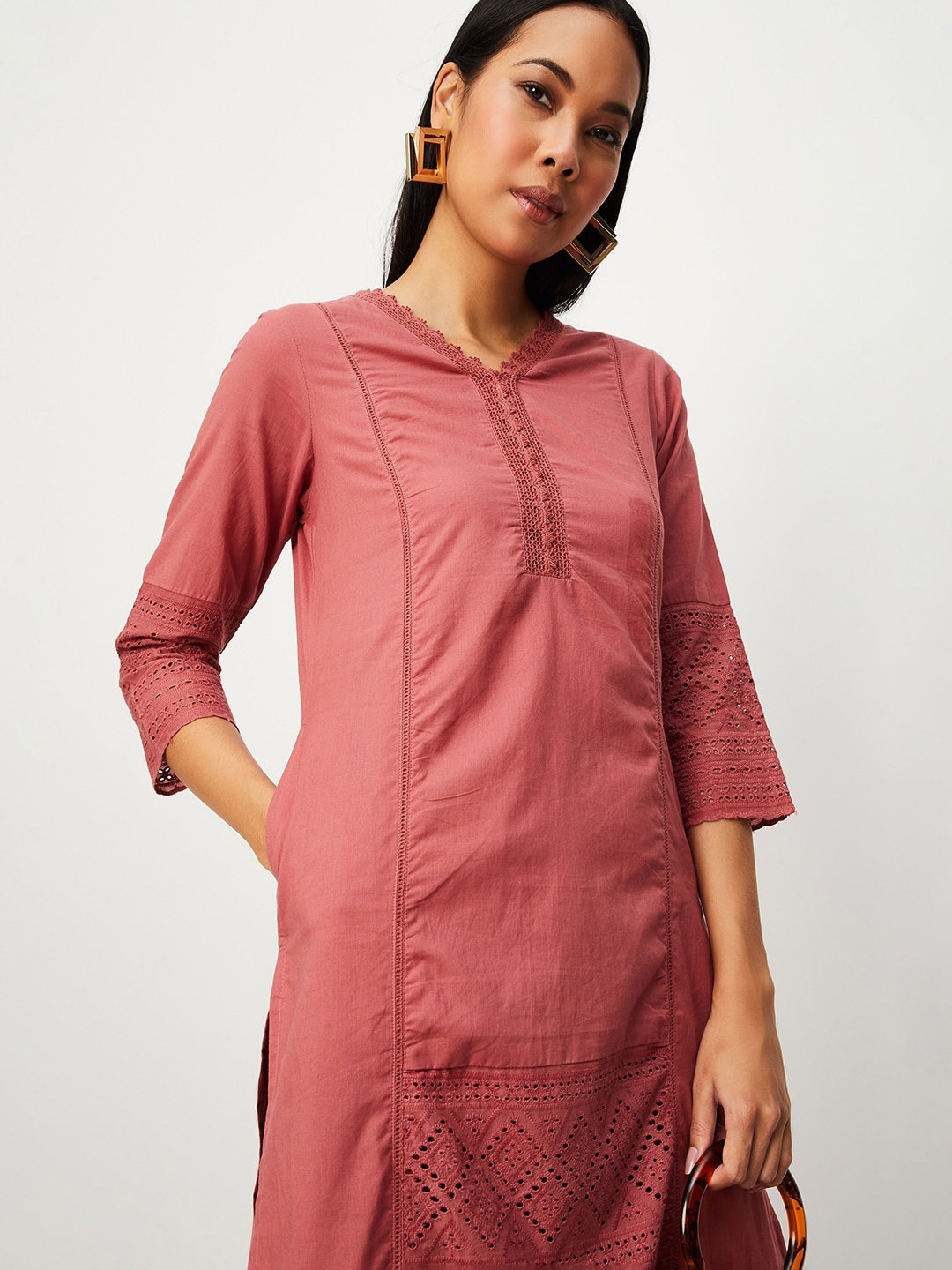 

max V-Neck Schiffli Detail Cotton Straight Kurta, Pink