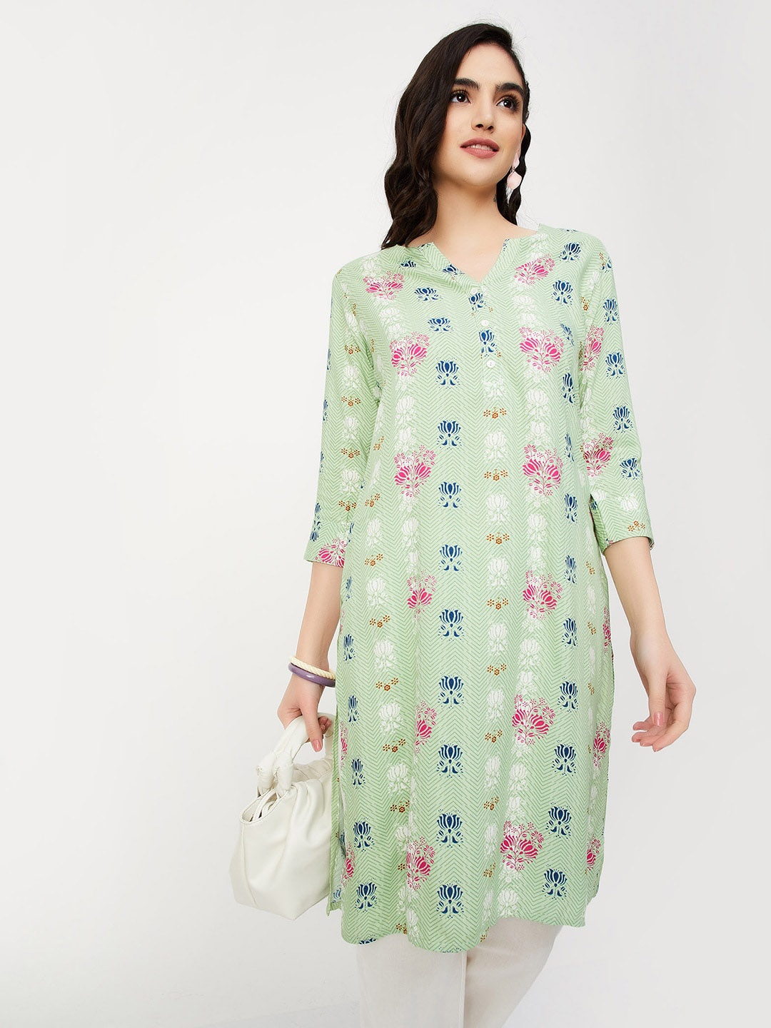 

max Floral Printed Mandarin Collar Kurta, Green