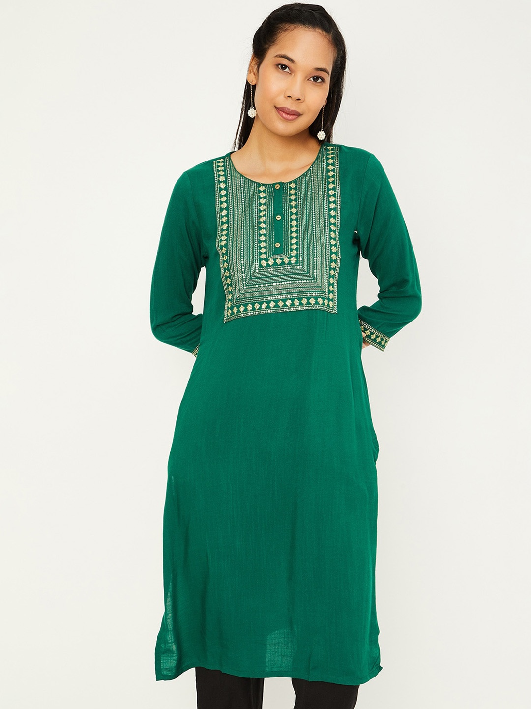 

max Embellished Yoke Design Straight Kurta, Green