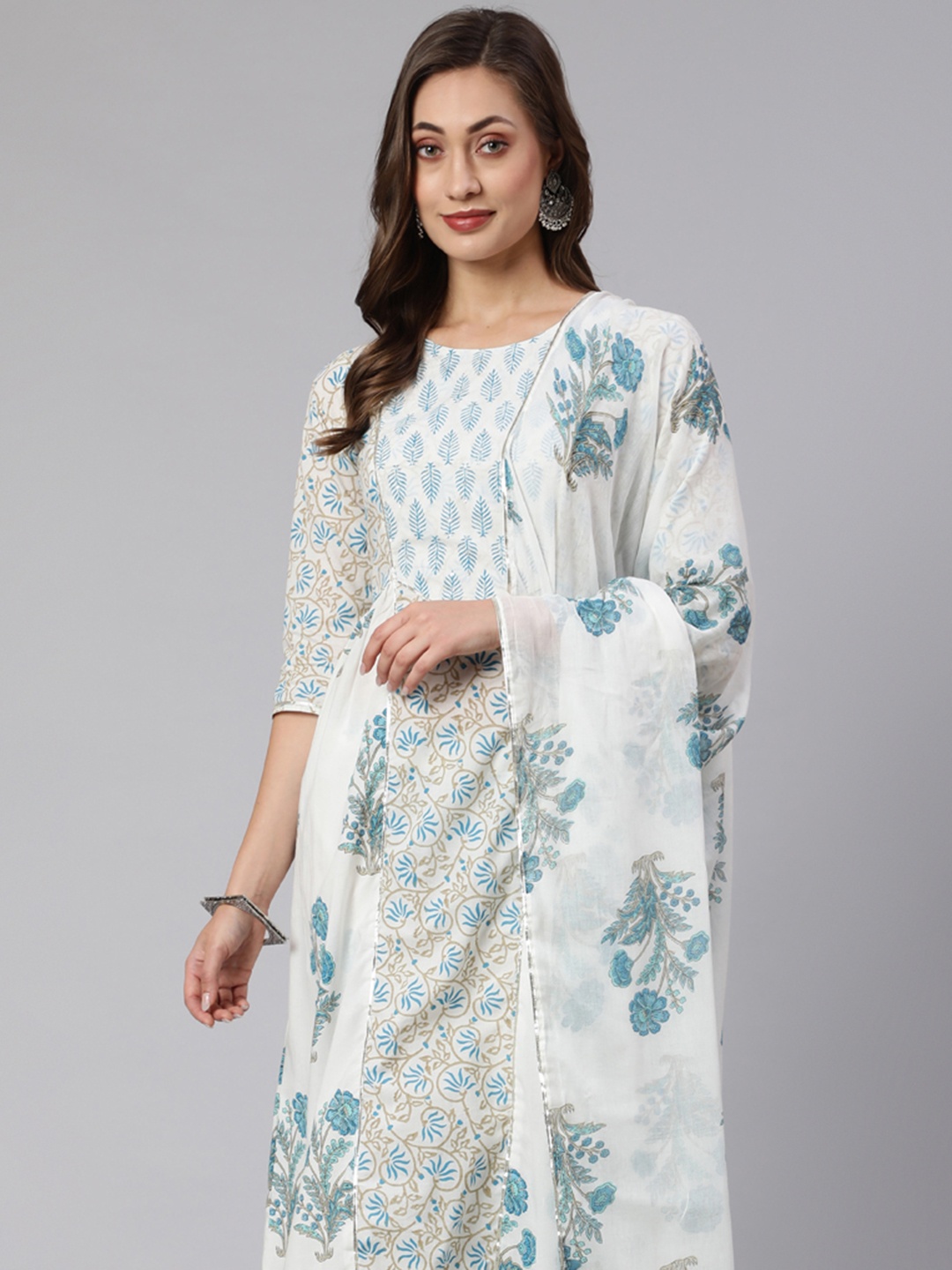 

Jaipur Kurti Floral Printed Gotta Patti Detailed A-Line Kurta & Trousers With Dupatta, White