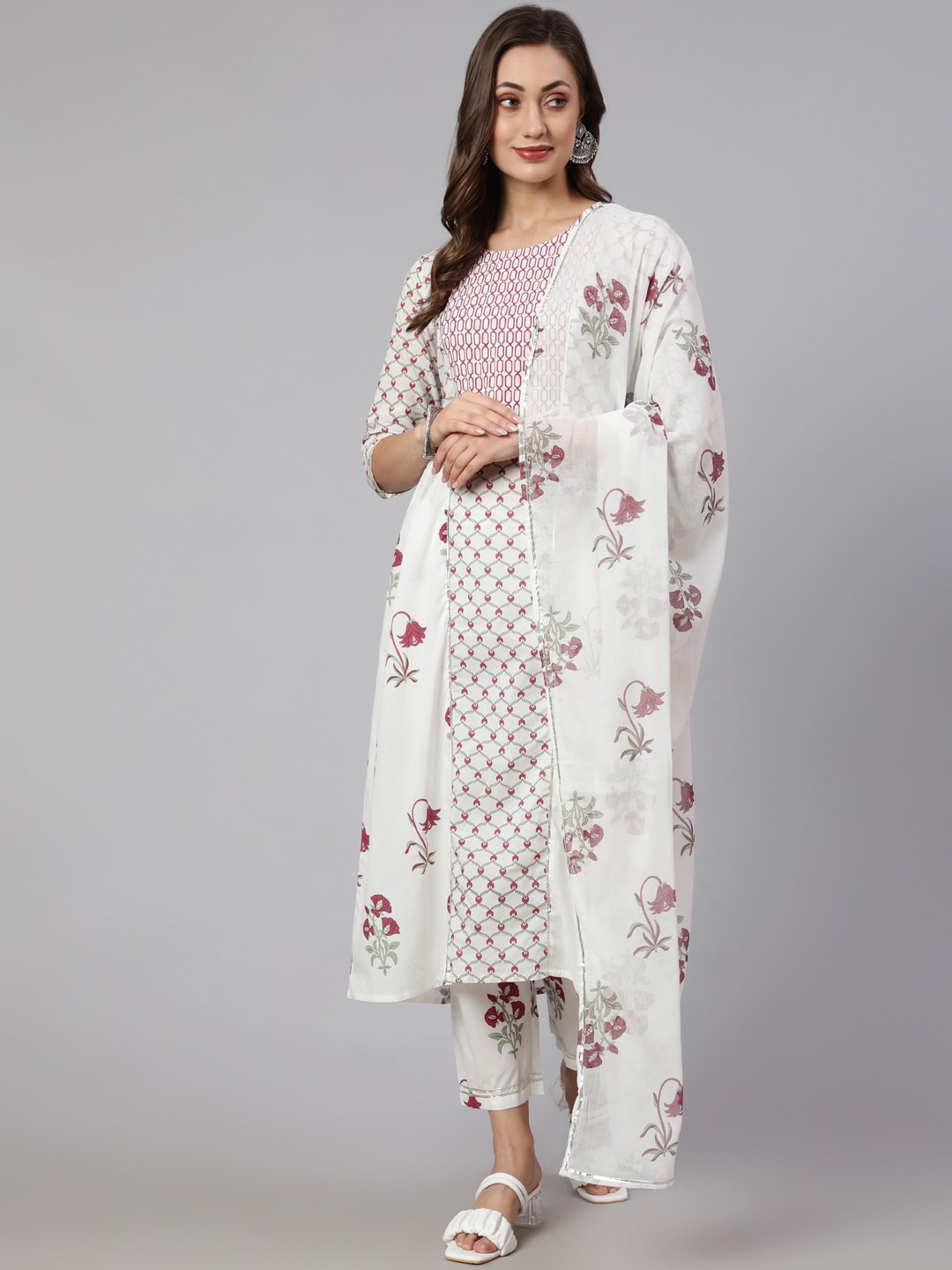 

Jaipur Kurti Ethnic Printed Gotta Patti Pure Cotton Kurta with Trousers & Dupatta, White