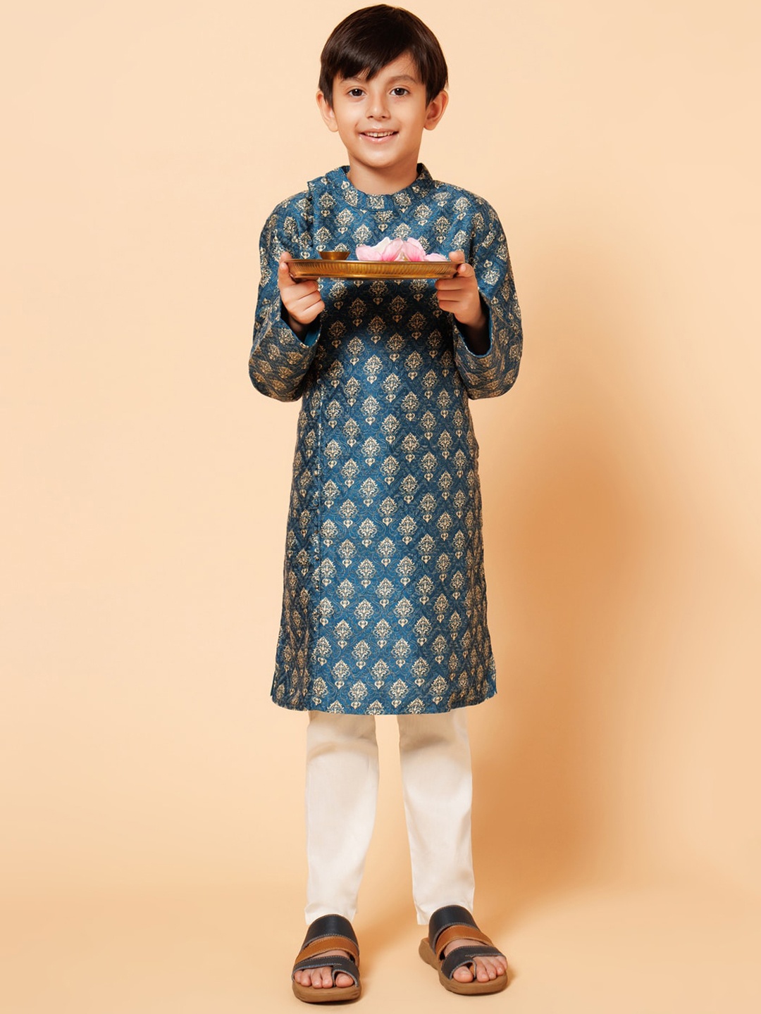 

PICCOLO Boys Ethnic Motifs Printed Angrakha Kurta With Pyjamas, Teal